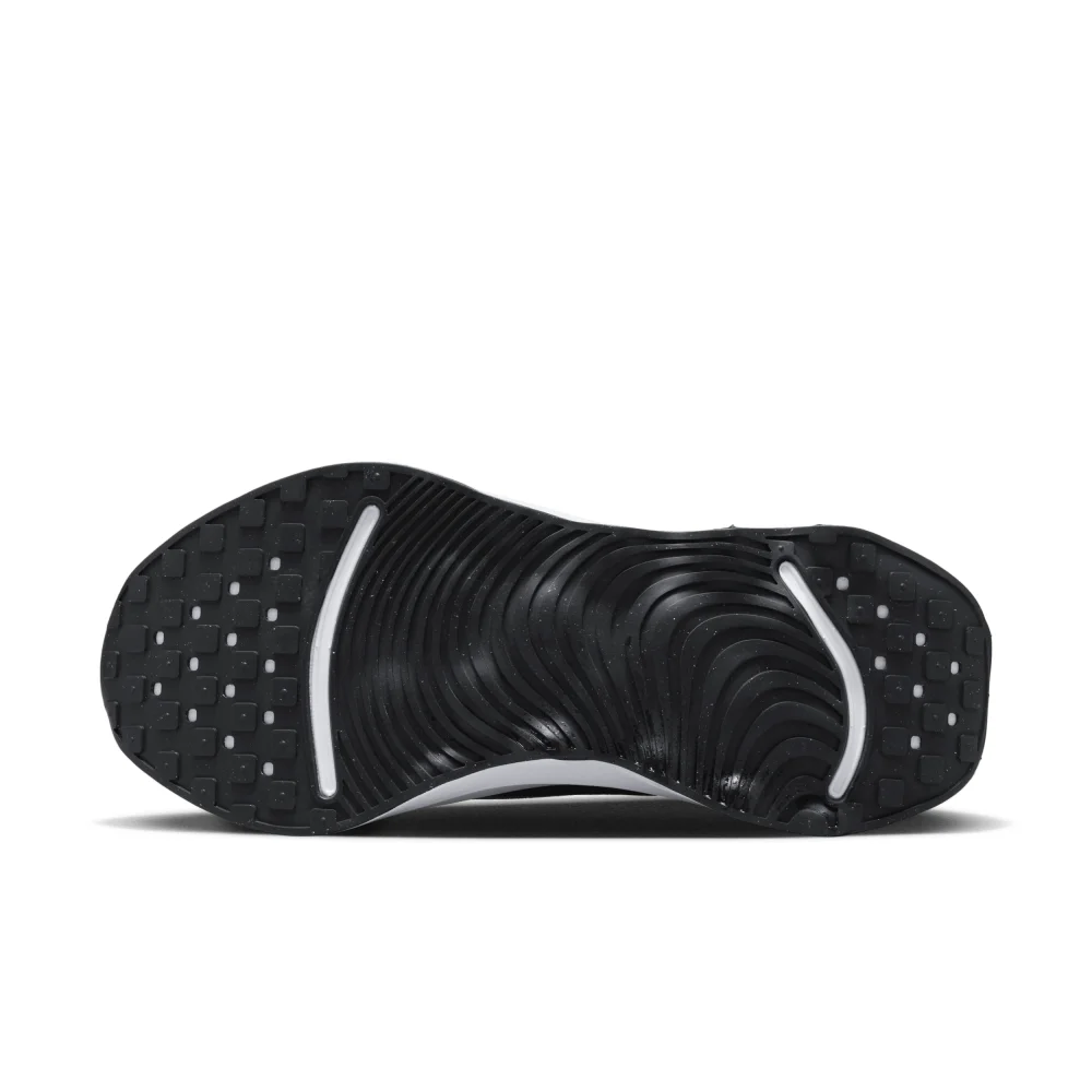 Nike Motiva DV1237-001 / schwarz