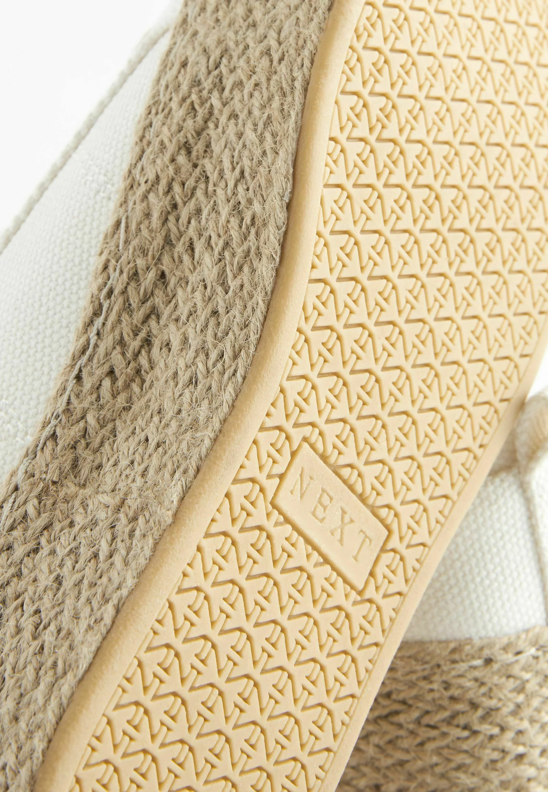 Siguiente FOREVER COMFORT® ESPADRILLES FLATFORM TRAINERS - Alpargatas