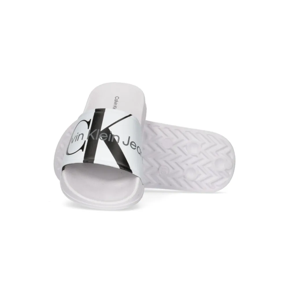 Calvin Klein Badesandale V3X0-80924-1172100 / weiss