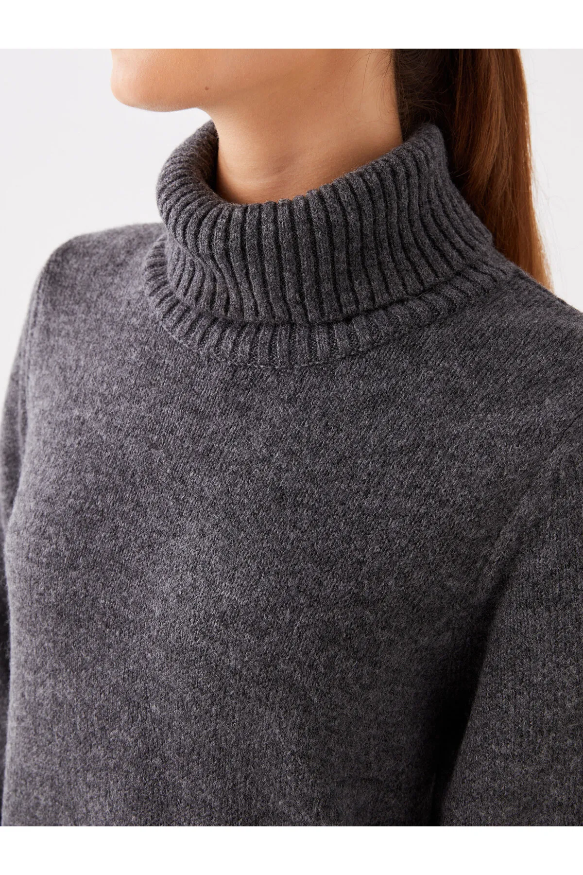 LC Waikiki  Rollkragenpullover, gerades Langarm-Strickkleid für Damen in Übergröße