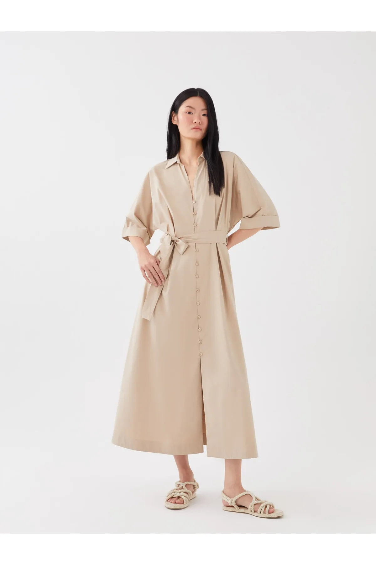LC Waikiki  Einfarbiges Damenkleid mit Hemdkragen