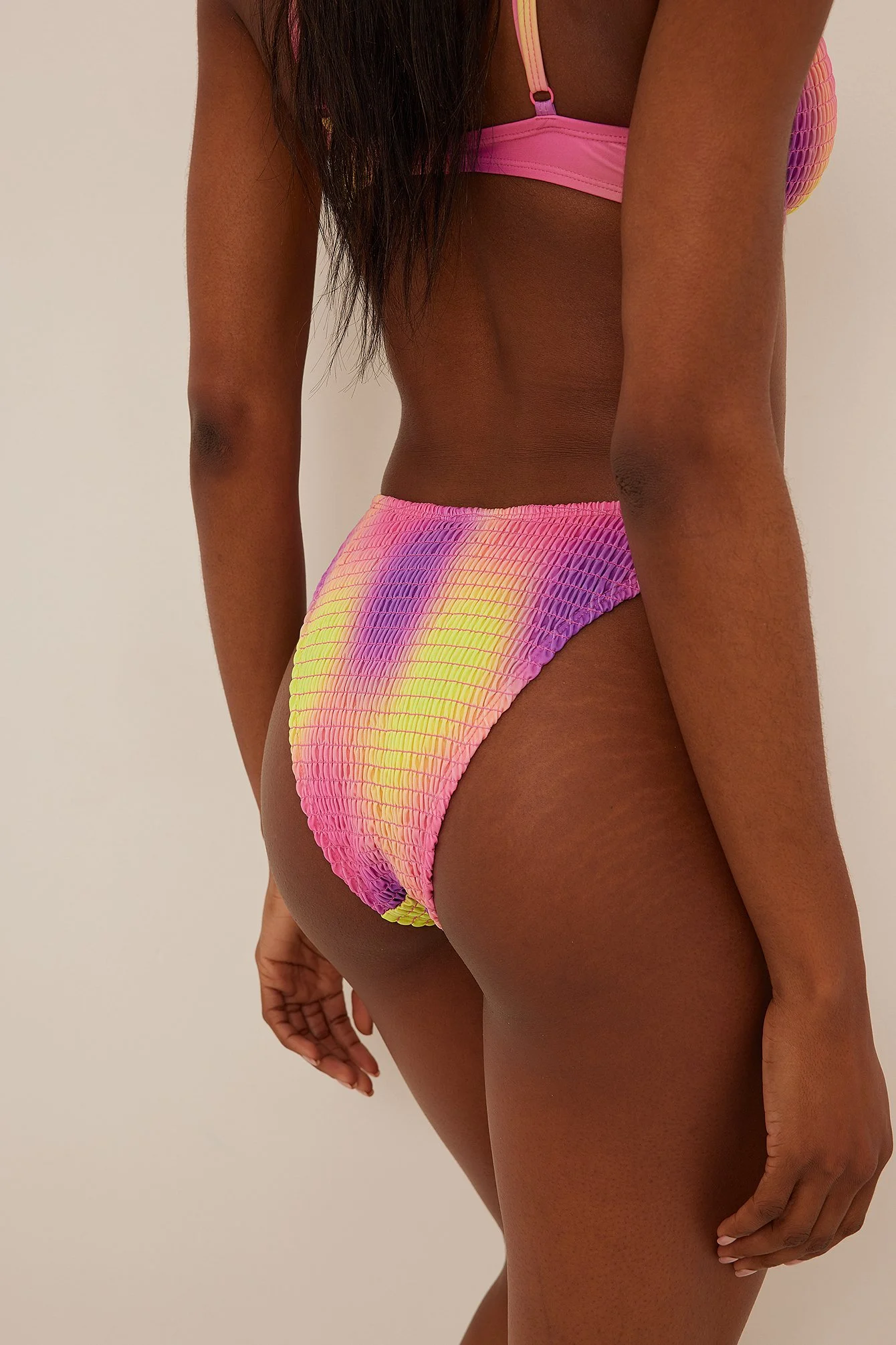 Recyceltes Smock-Bikini-Höschen