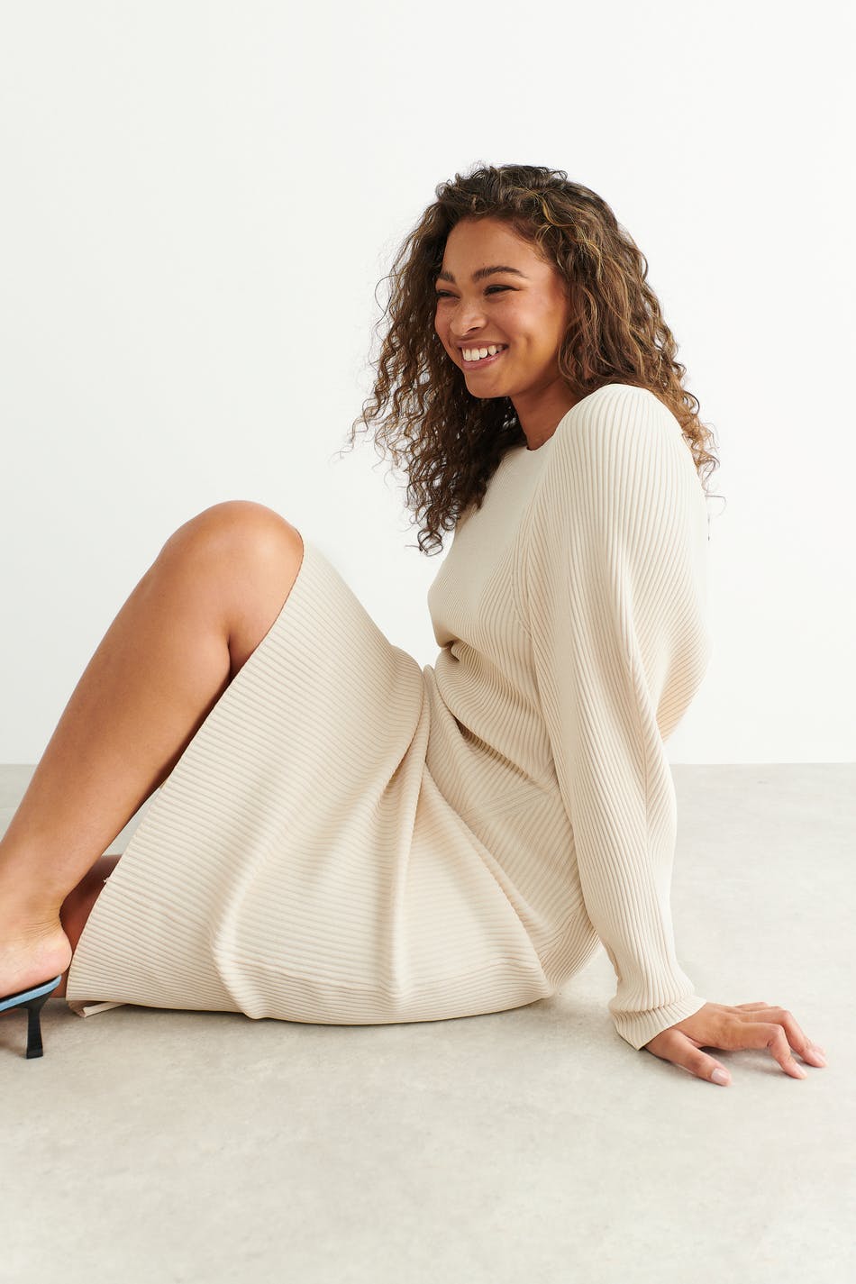 Klara knitted dress