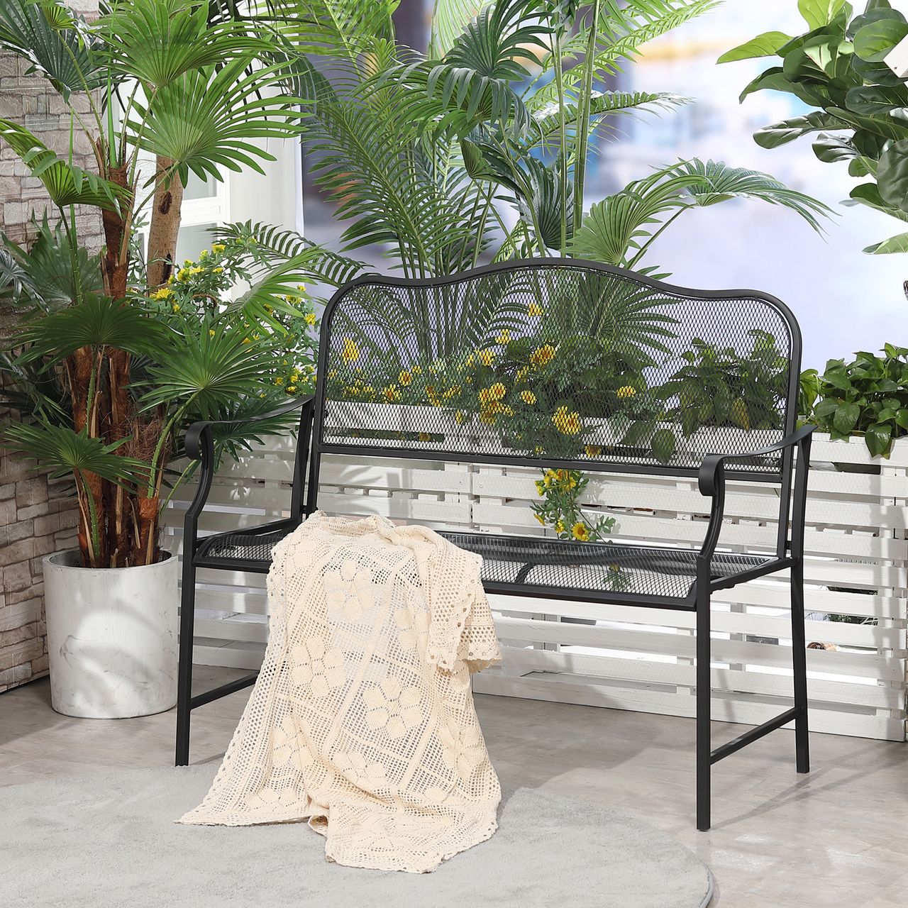 Outsunny Gartenbank 2-Sitzer Parkbank Sitzbank Terrassenbank bis 220 kg belastbar mit Rückenlehnen Metall Schwarz 113 x 58 x 98 cm
