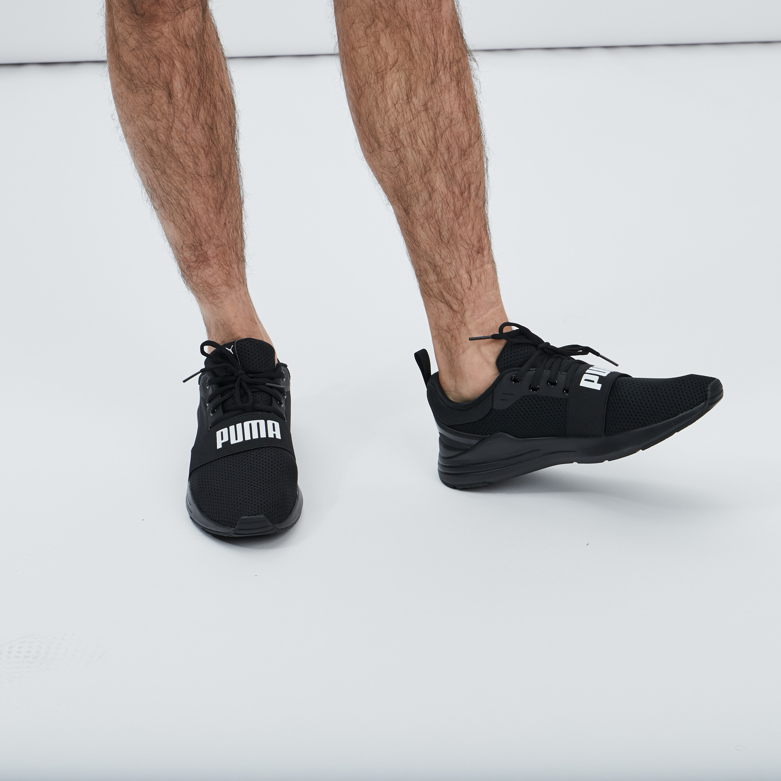 Runnings à lacets Puma Wired noir homme | La Halle