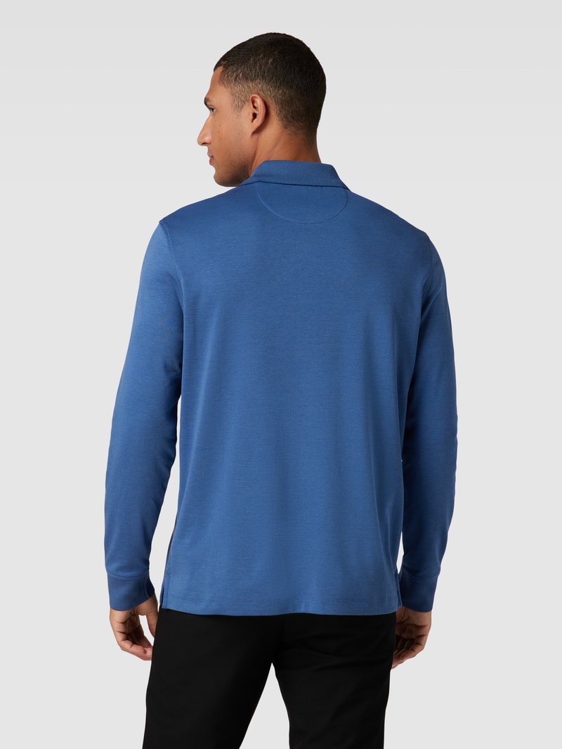 Poloshirt mit Brusttasche in metallic blau