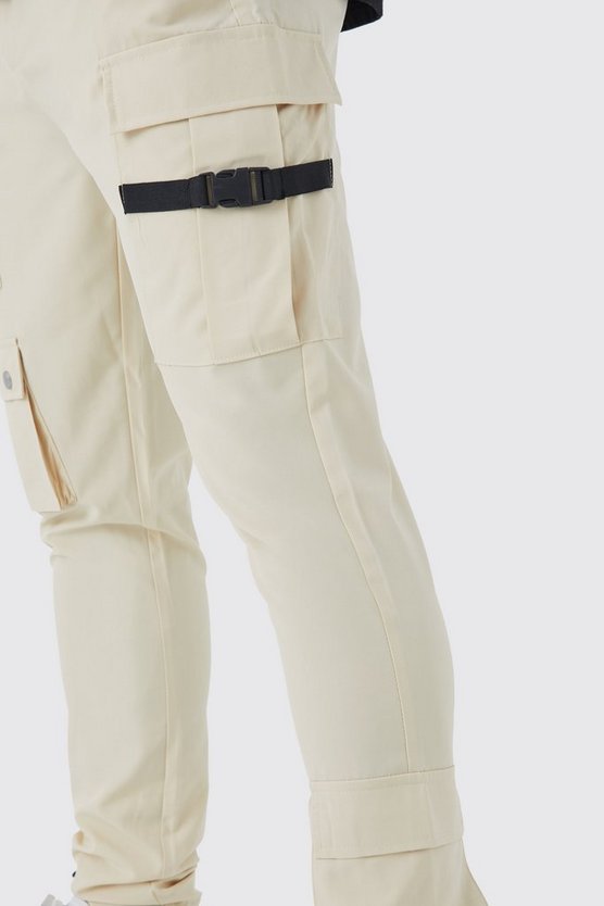 Skinny Cargo-Hose mit Taschen und Schnalle