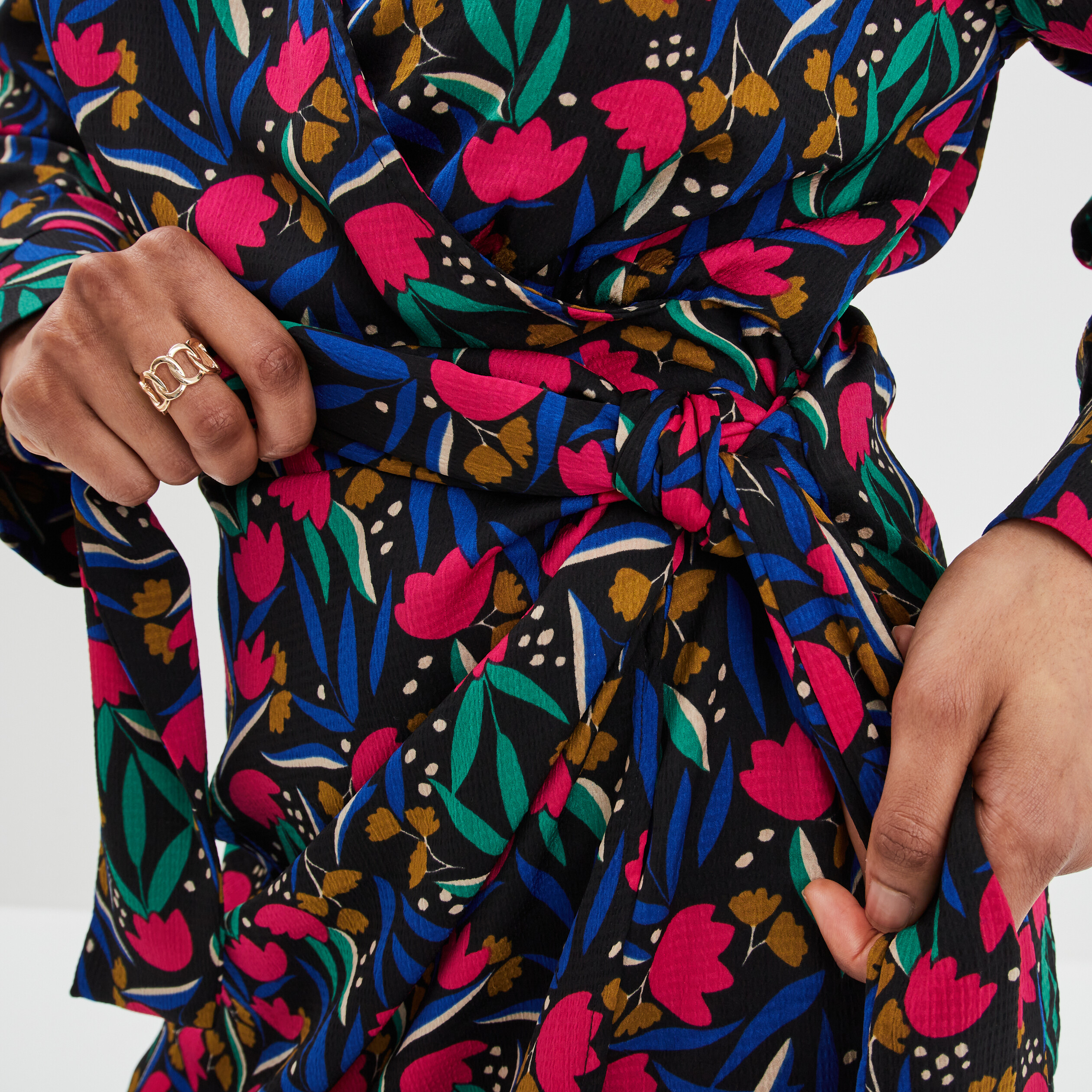 Robe col cache-coeur avec noeud noir femme | La Halle