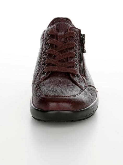 Schnürschuh