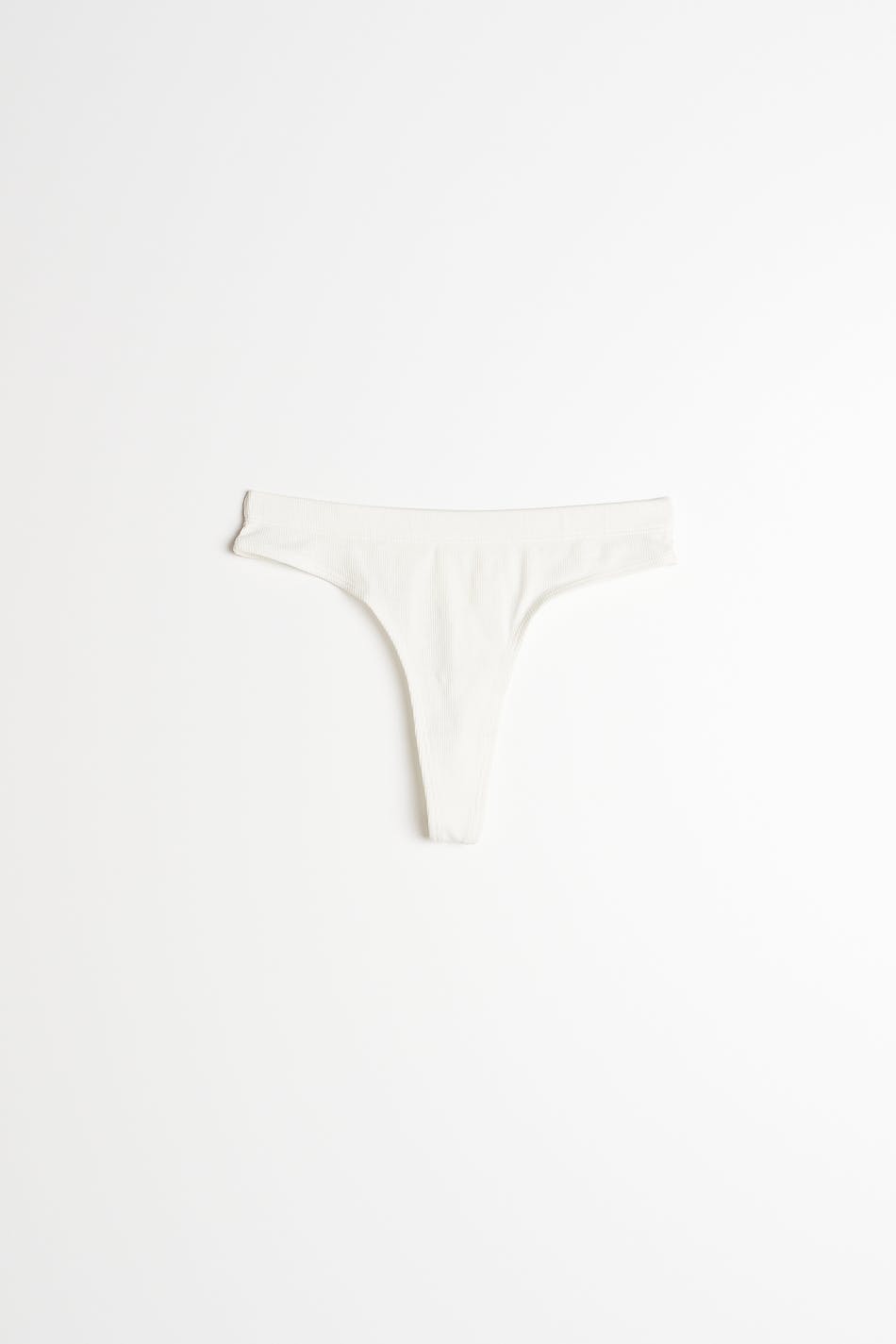 Linda cotton string