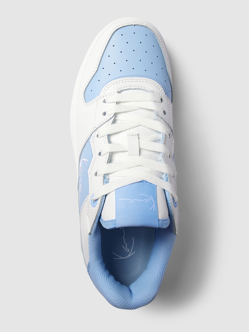 Sneaker mit Label-Details in weiss