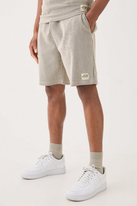 Lockere mittellange strukturierte Shorts
