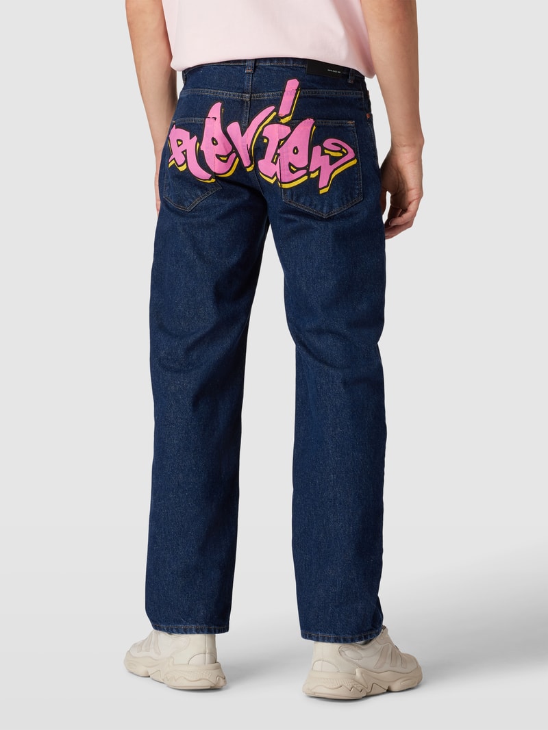 Jeans mit Label-Details in dunkelblau