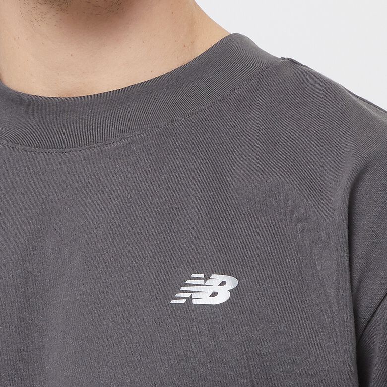New Balance Shifted Oversized T-Shirt blacktop