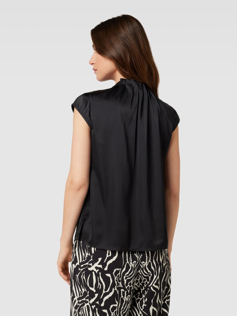 Blusenshirt mit gelegten Falten in schwarz