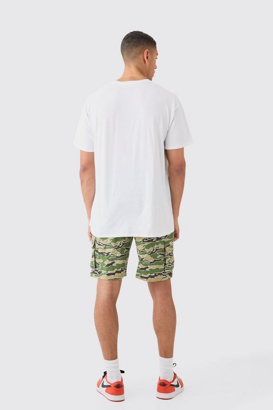 Oversize T-Shirt mit lizenziertem Naruto Anime Print