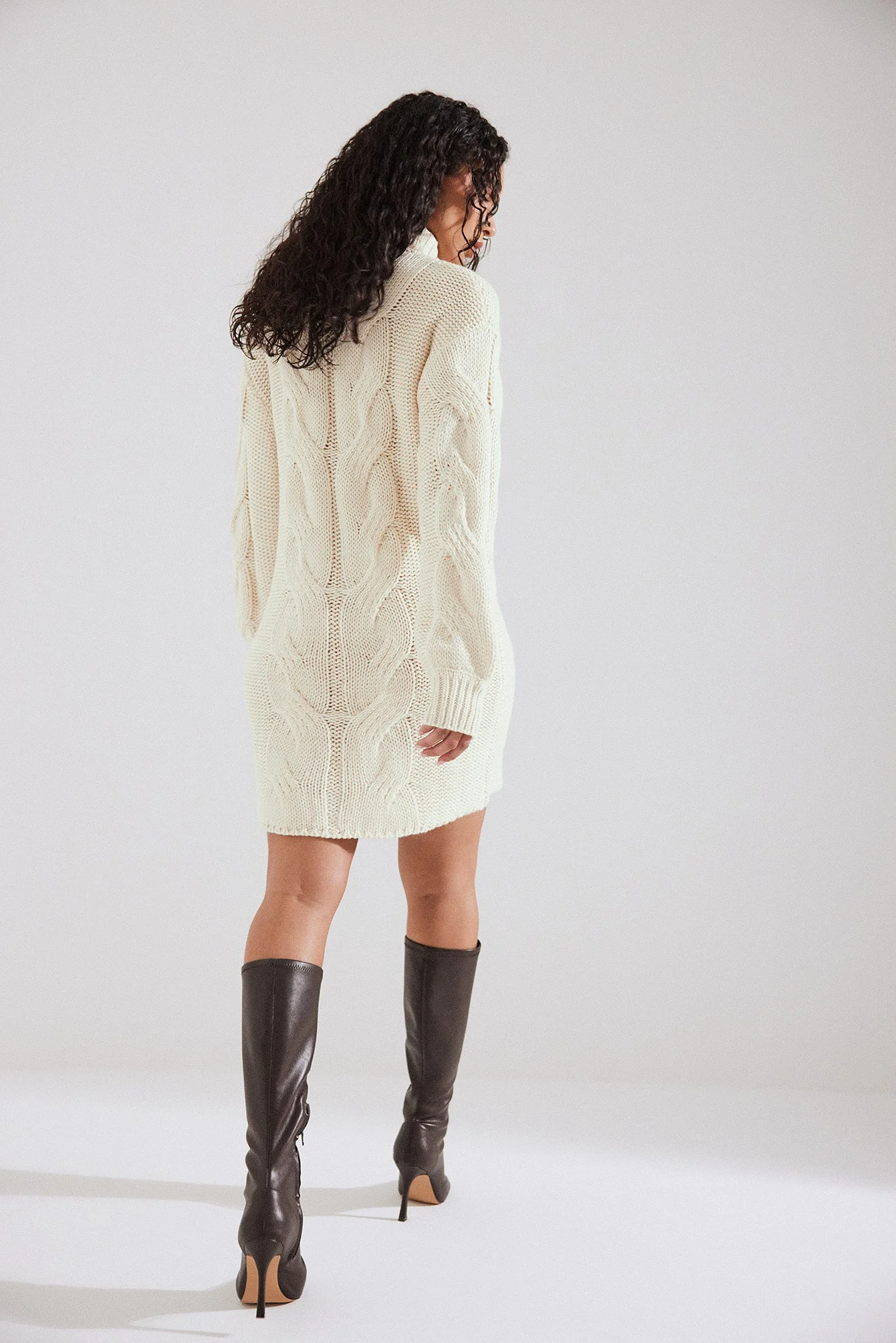 Minikleid mit Zopfmuster