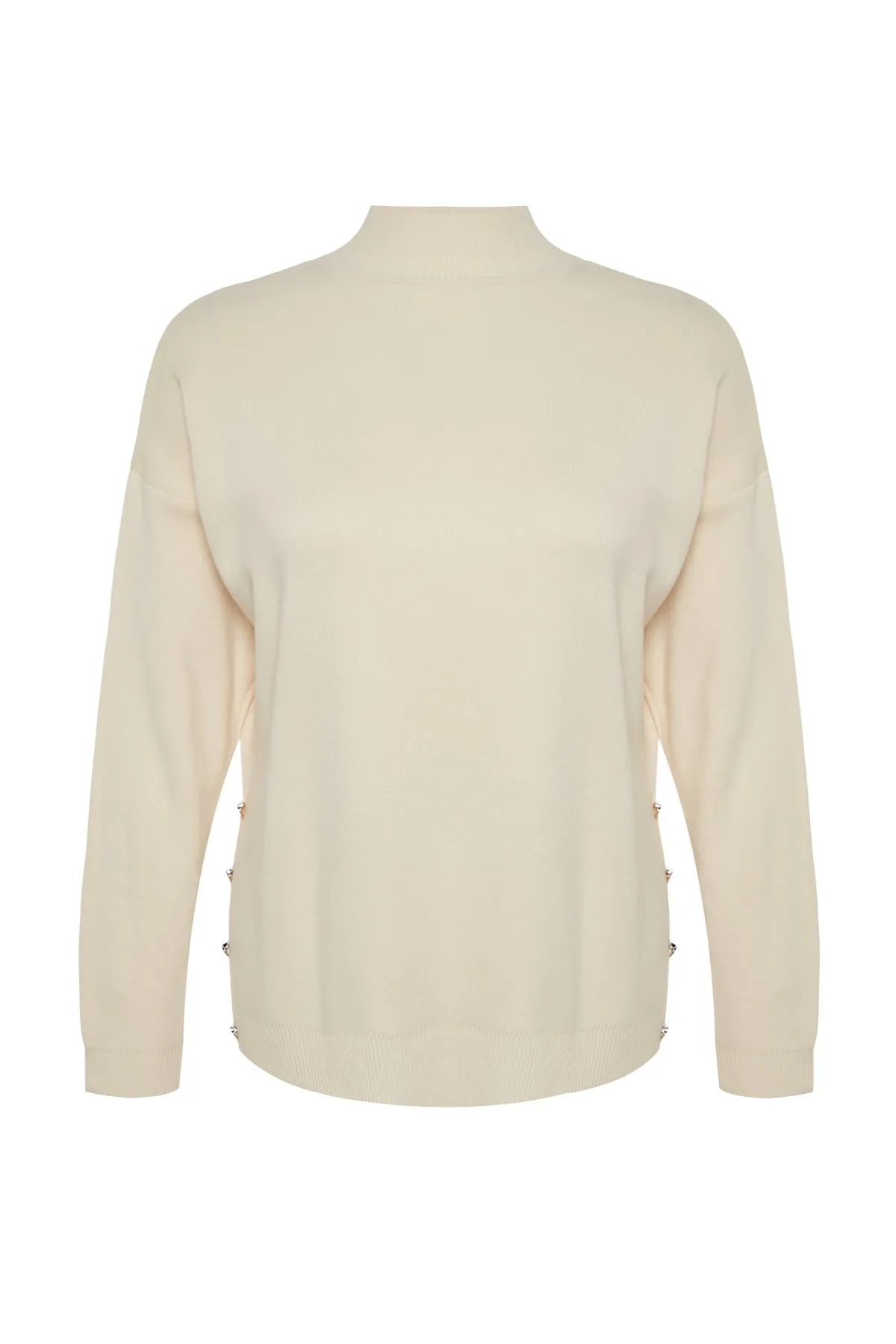 Trendyol Curve  Cremefarbener Rollkragenpullover mit Knöpfen und detailliertem Rollkragen TBBAW24AN00076