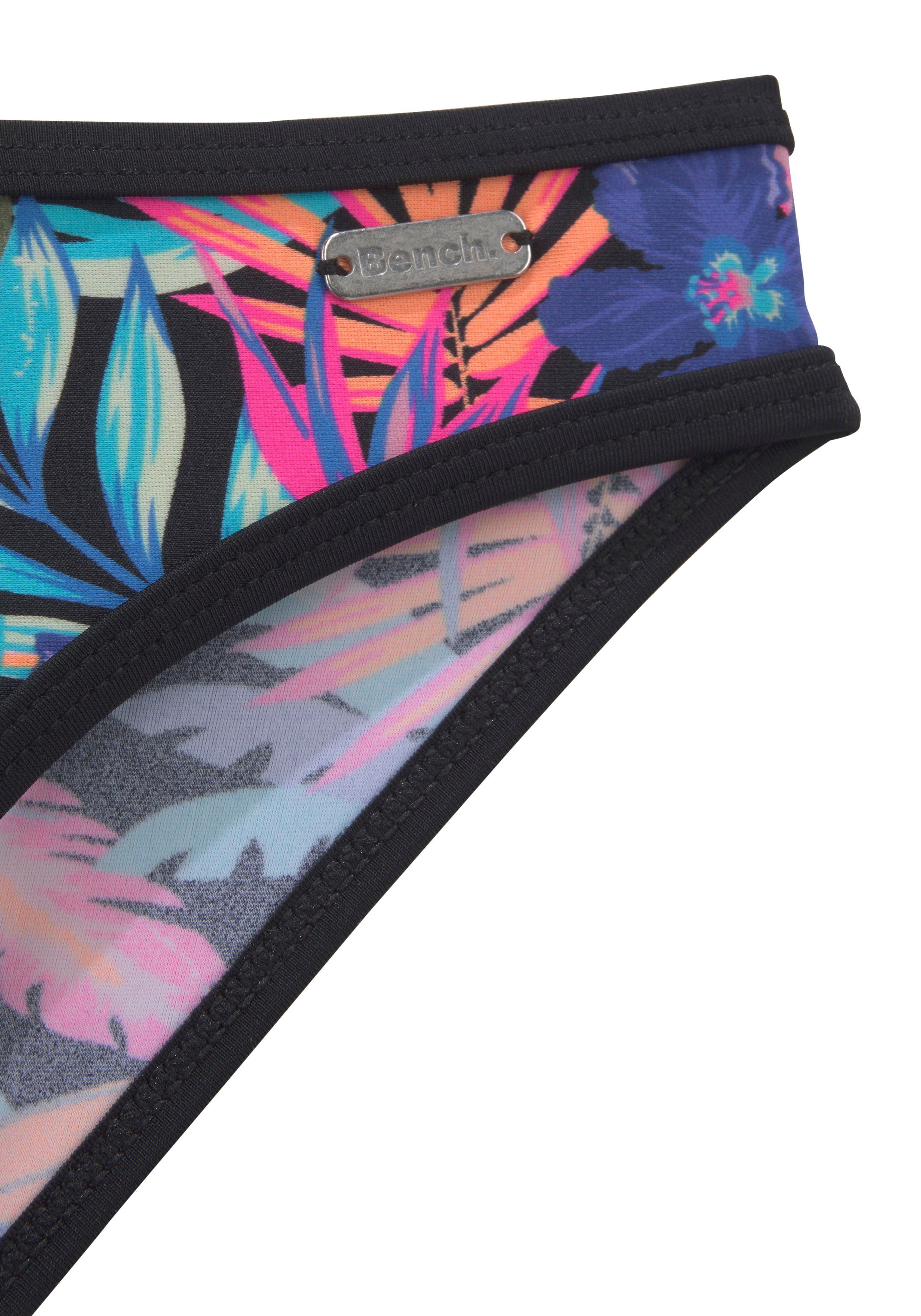 Bench. Triangel-Bikini Pitch Kids mit trendigem Dschungeldruck