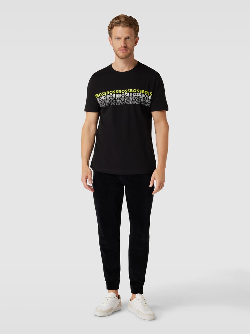 PLUS SIZE T-Shirt mit Label-Print in schwarz