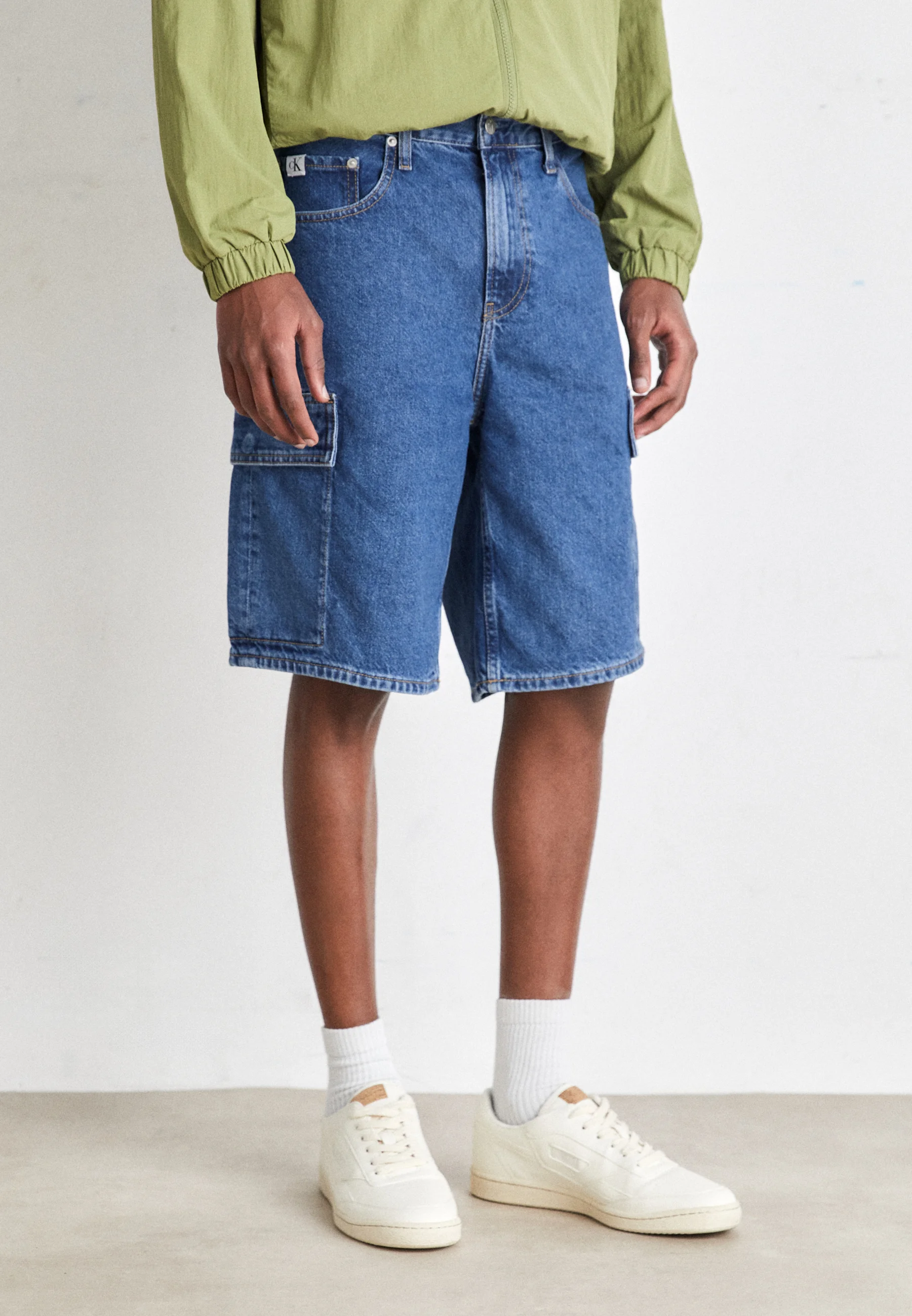 Calvin Klein Jeans LOOSE - Pantalones cortos vaqueros