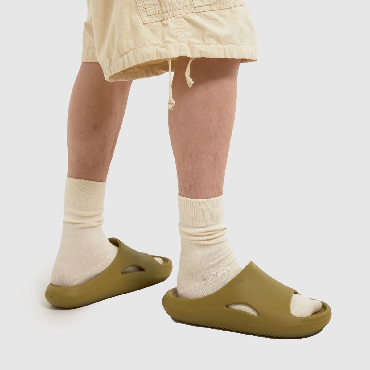 Crocs Mellow Slide szandál khaki színben