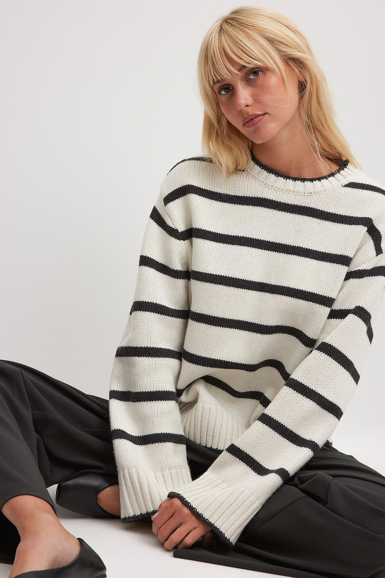 Gestreifter-Strickpullover