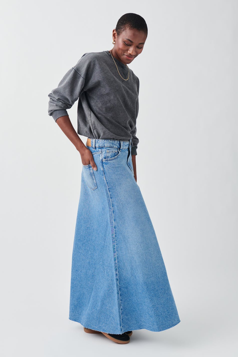 Wide maxi denim skirt