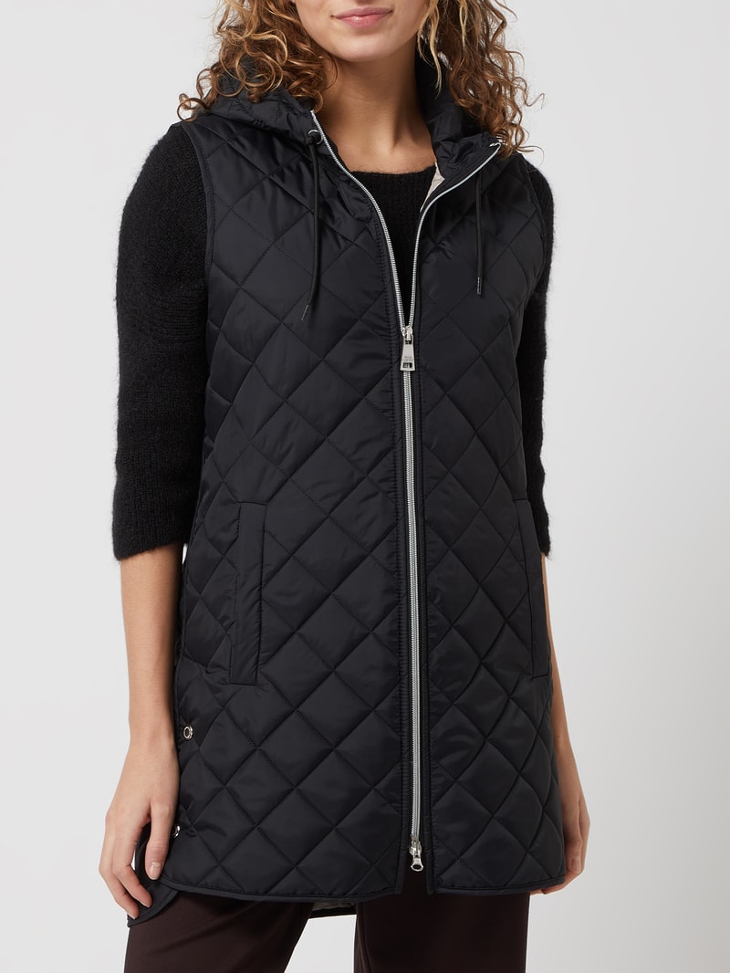 Steppjacke mit Label-Patch in schwarz