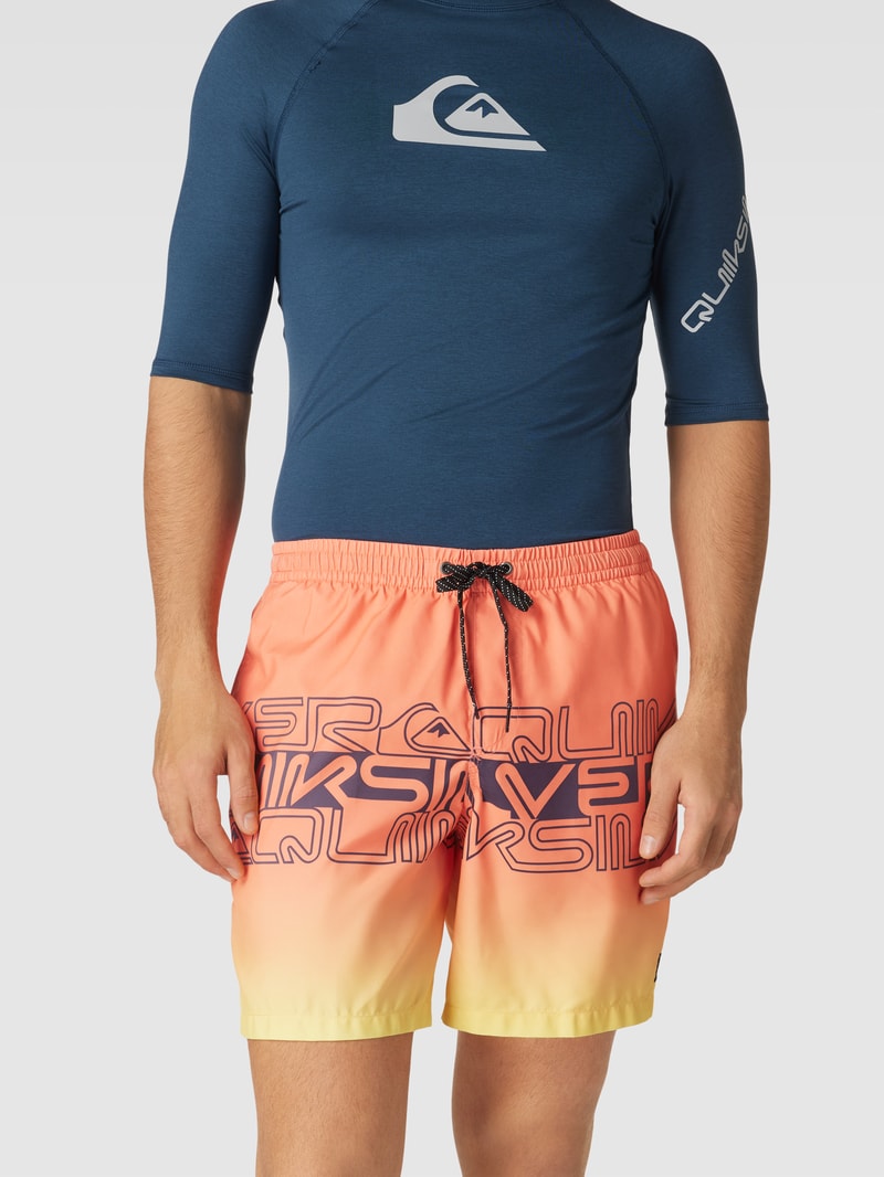 Badehose mit Label-Print in apricot