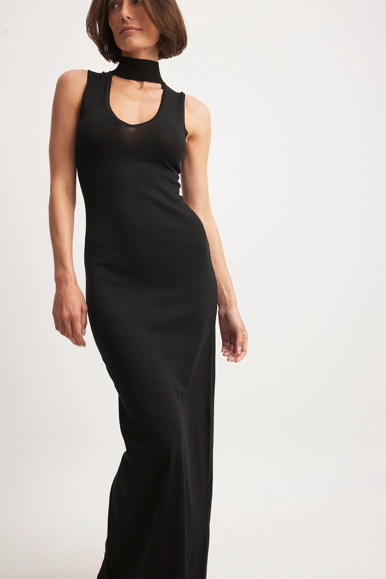 Choker Detail Maxi Dress