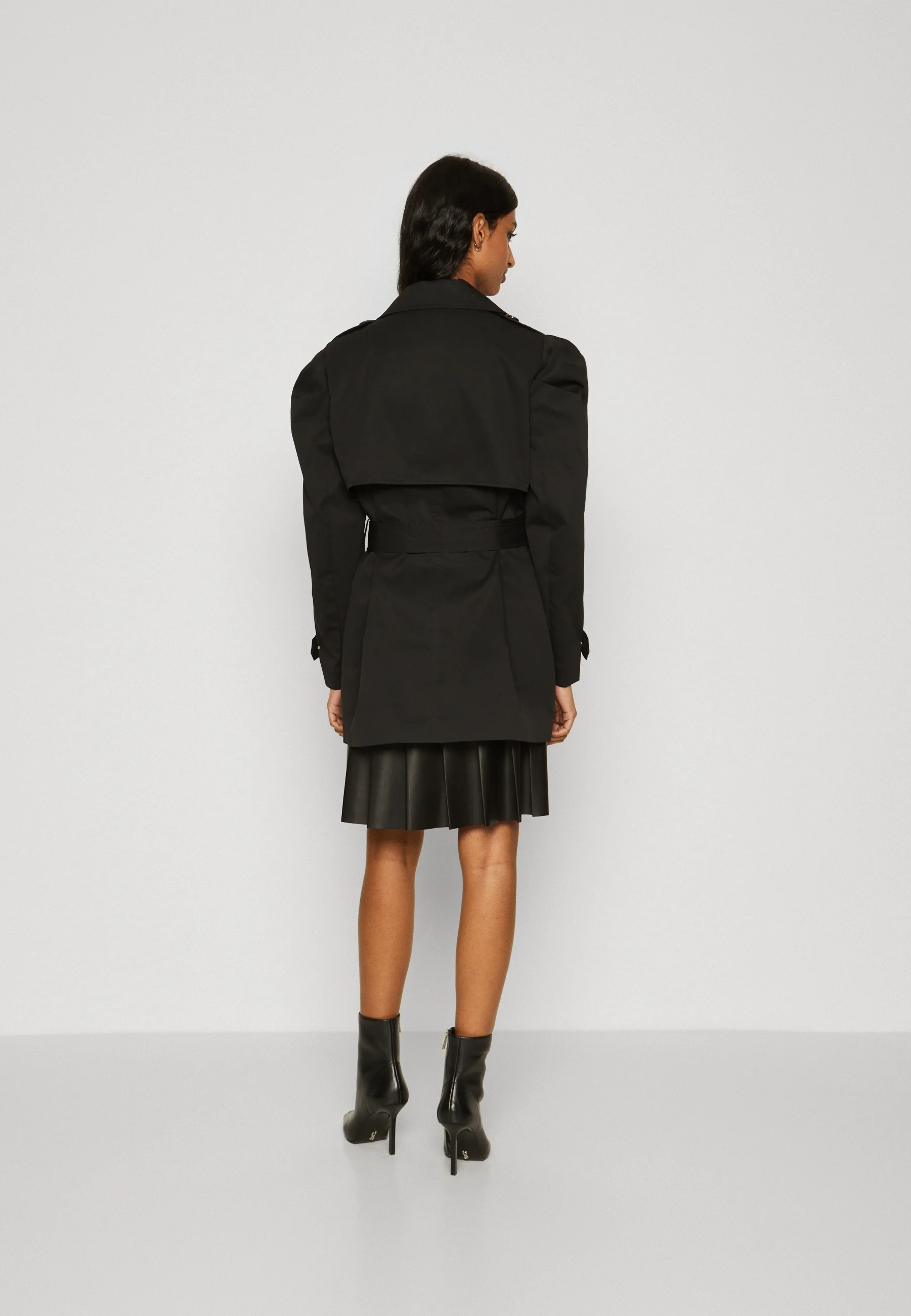 ONLY Petite ONLORCHID MANGA ABULLONADA - Gabardina