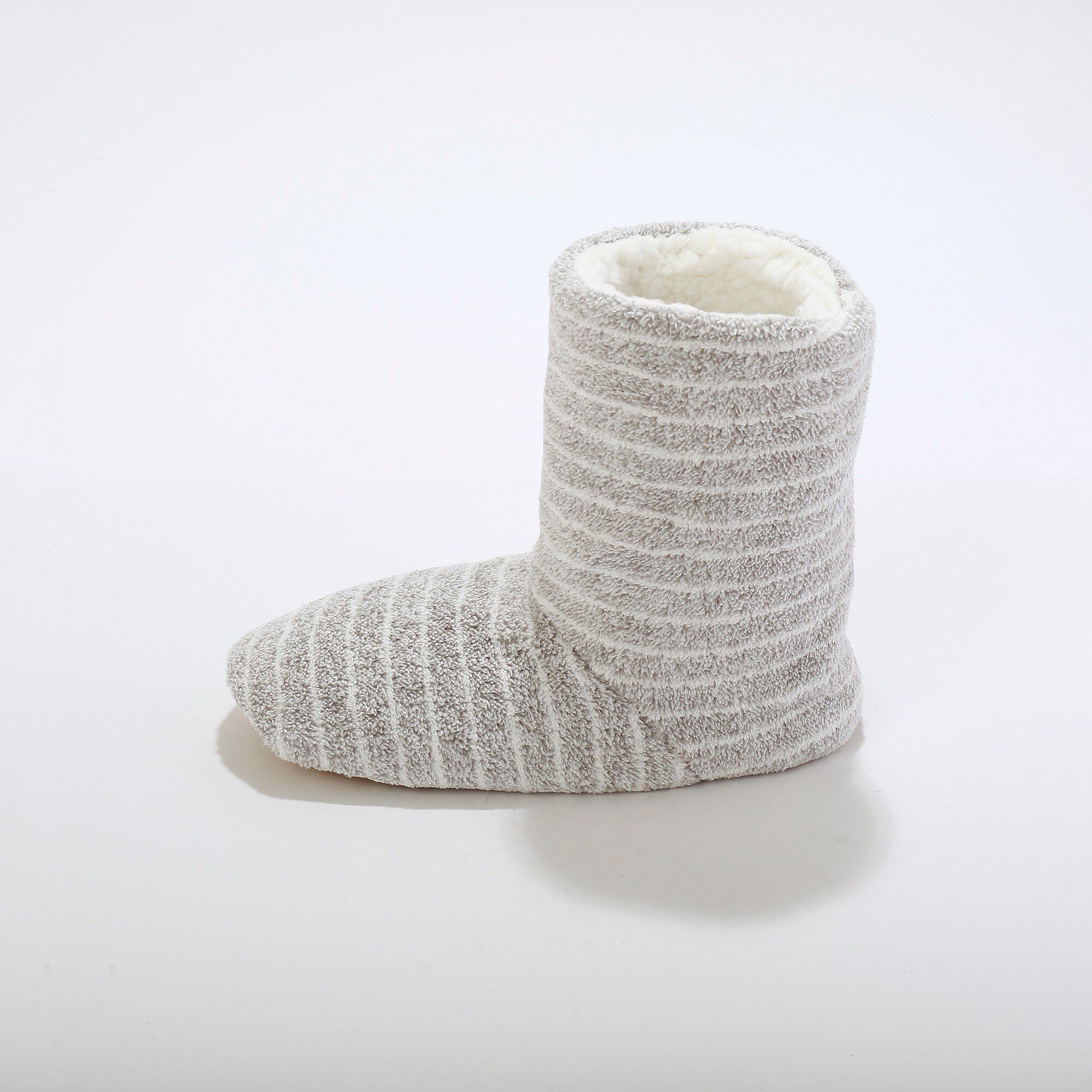 Chaussons bottillons souples fourrés en fausse fourrure