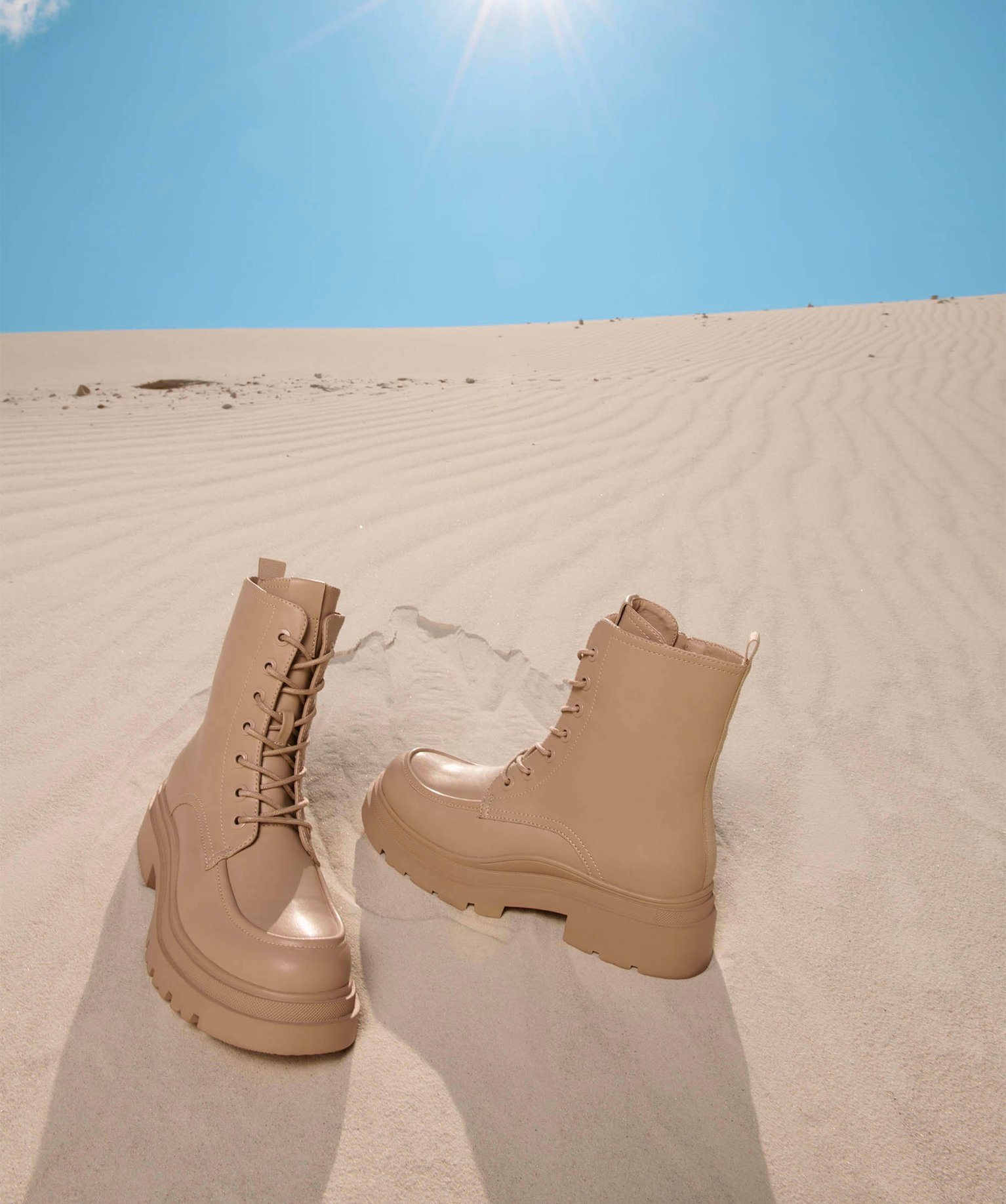 Boots doublés sur semelle crantée femme beige | GEMO