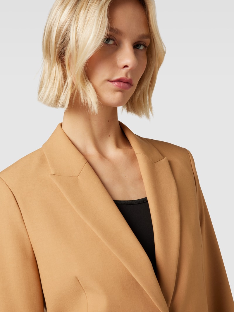 Blazer mit Pattentaschen in camel