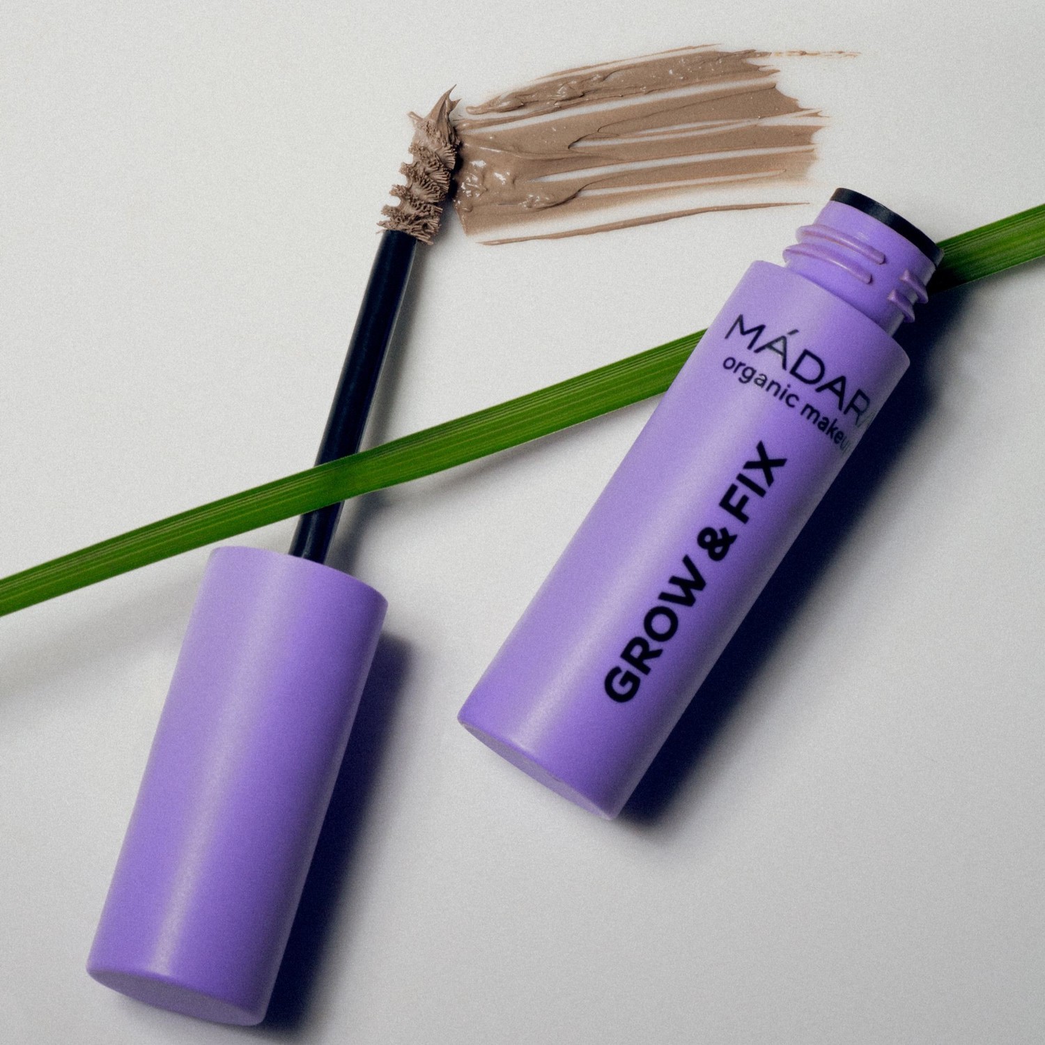 Gel colorato per sopracciglia MÁDARA