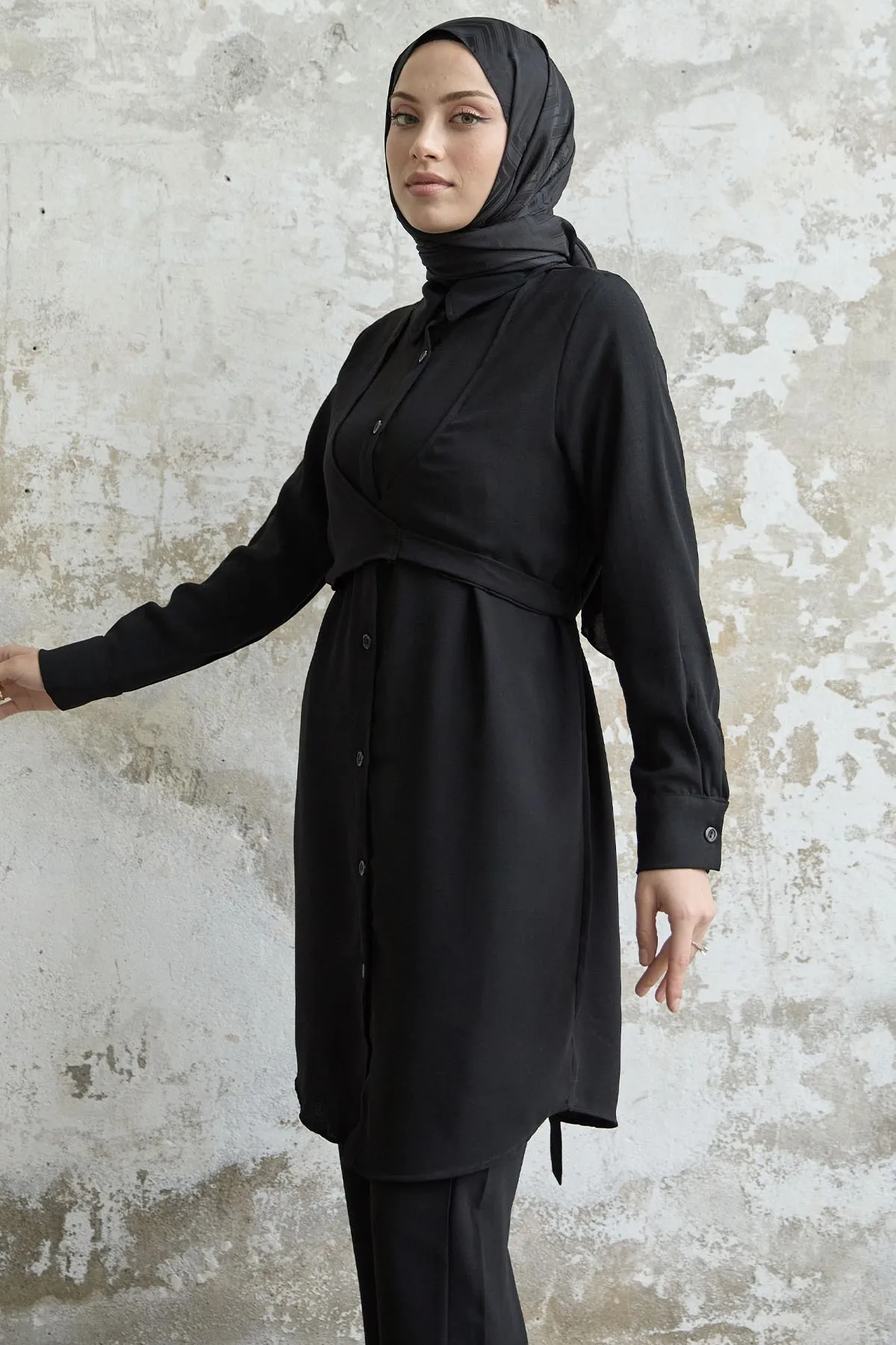InStyle  Doppeltes Set zum Binden vorn – Schwarz