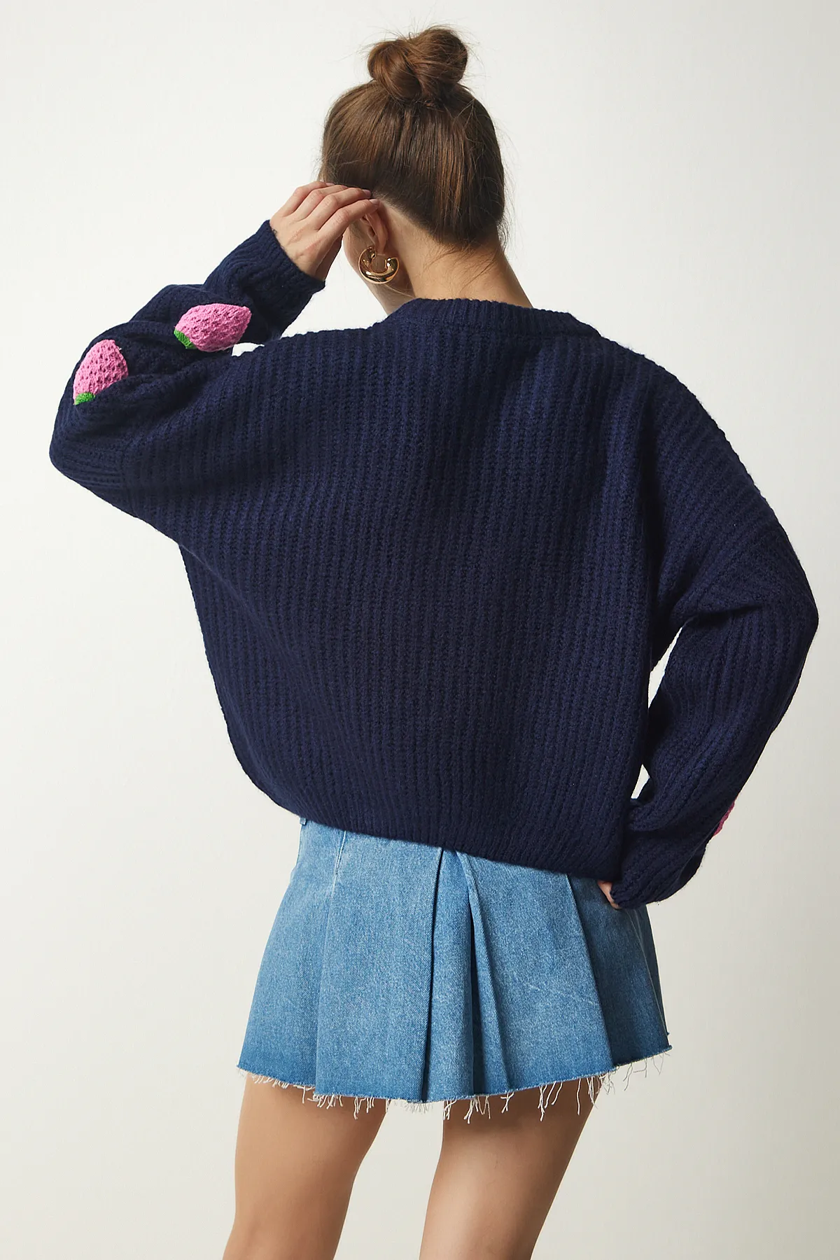 Happiness İstanbul  Marineblauer Strickpullover mit Erdbeerstruktur für Damen PF00022