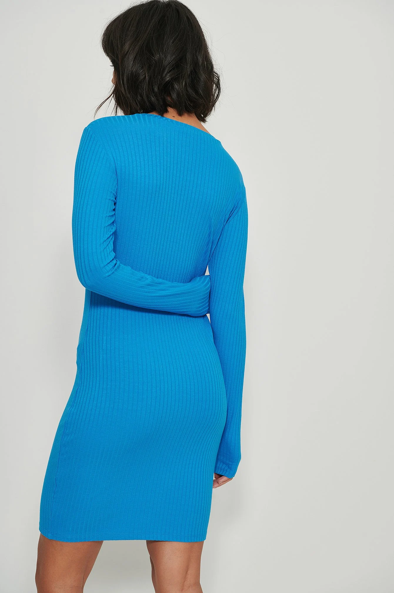 Recyceltes geripptes Minikleid