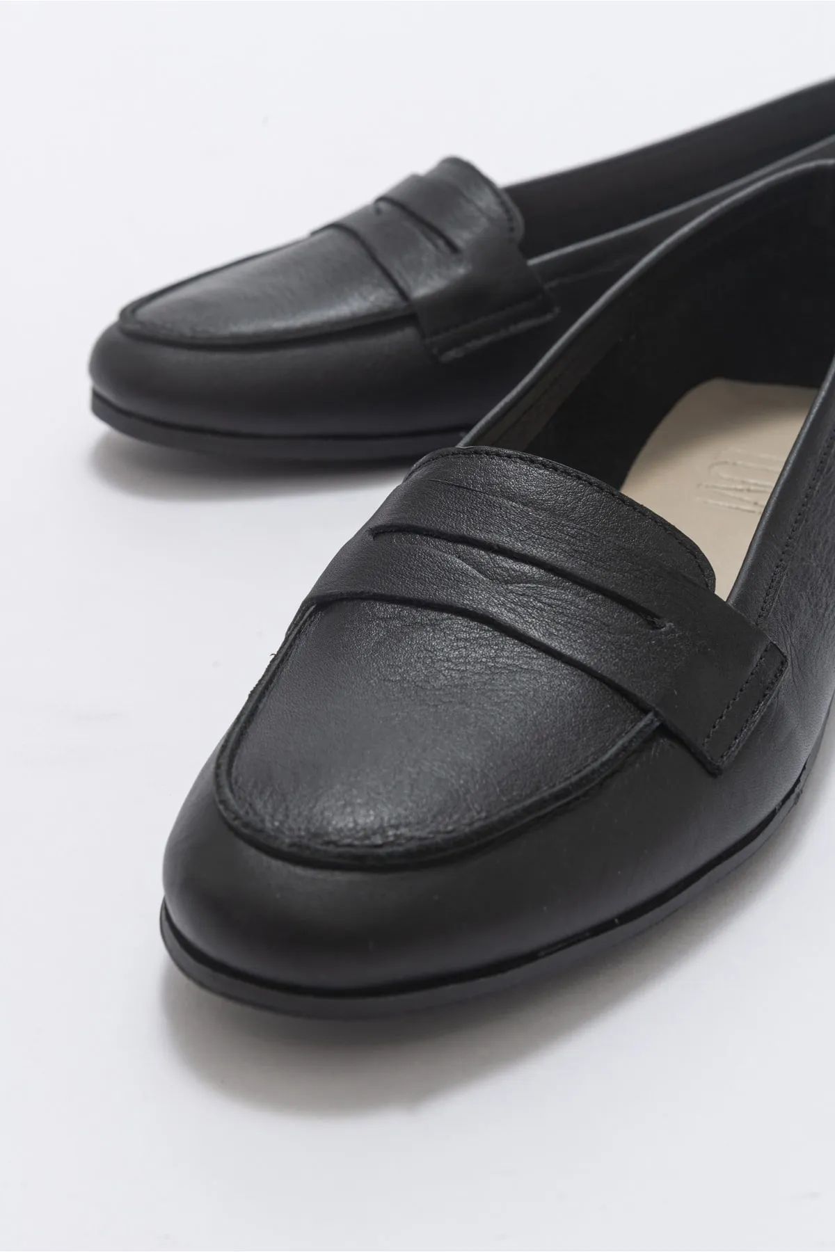 LuviShoes  F02 Ballerinas für Damen in schwarzer Haut