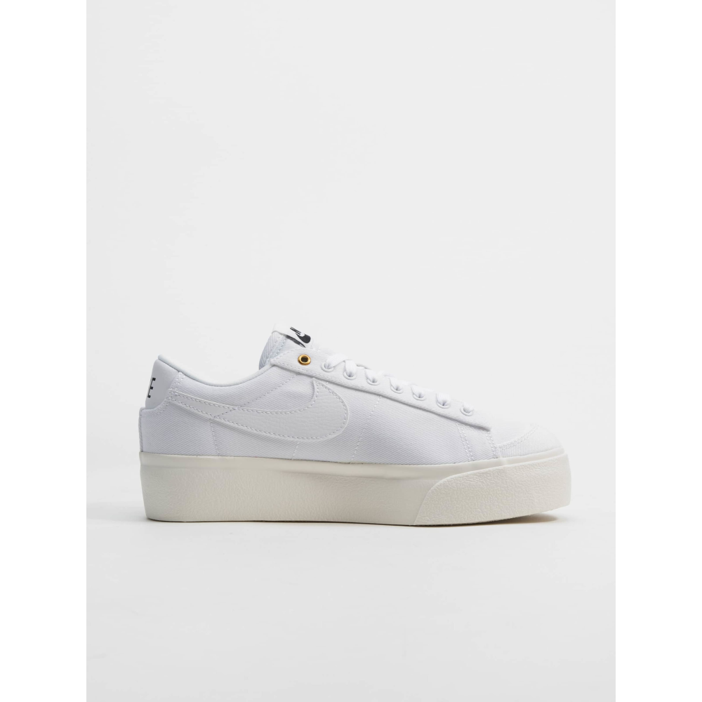 Nike Blazer Low Platform Cnvs DV7475-100 / weiss