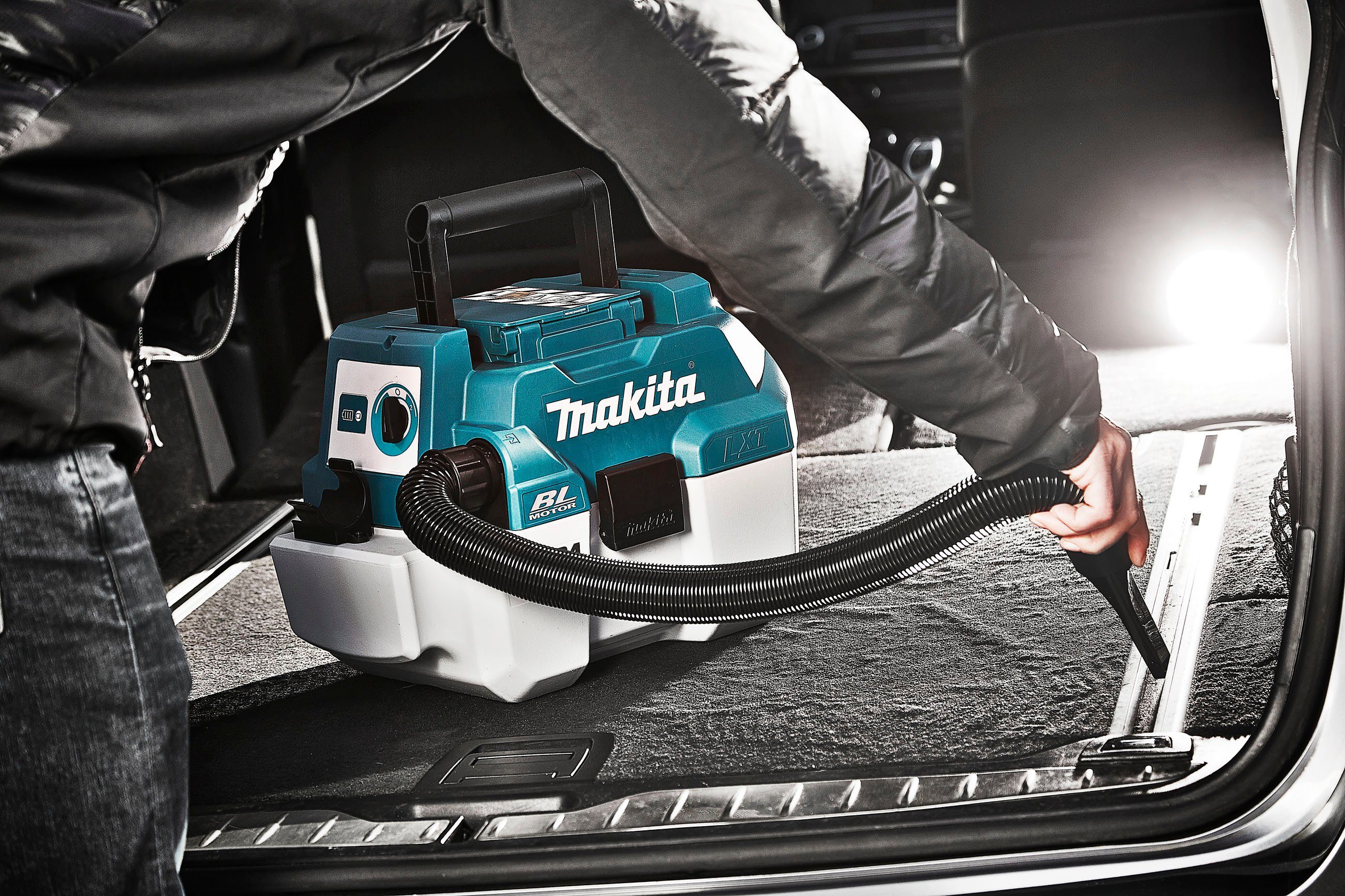 Makita Nass-Trocken-Akkusauger DVC750LZX3, ohne Akku und Ladegerät