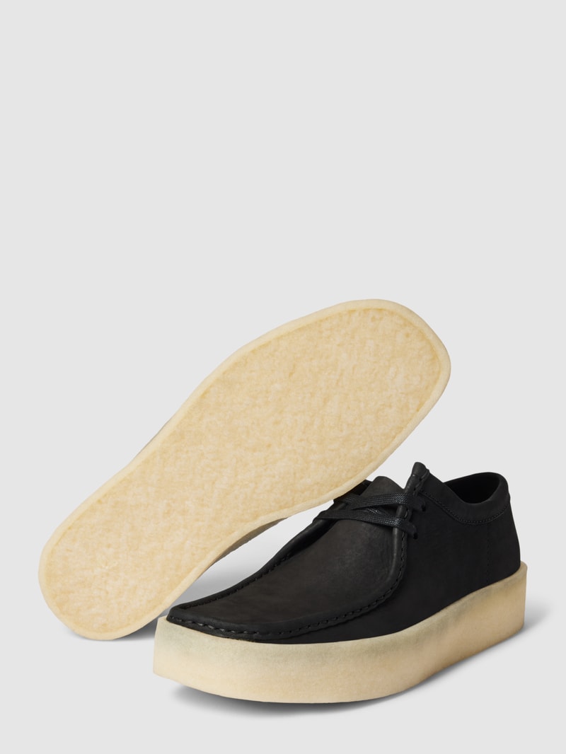 Schnürschuhe aus Leder Modell 'WALLABEE' in schwarz