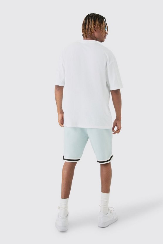 Tall lockere Limited Edition Basketball-Shorts in Hellblau