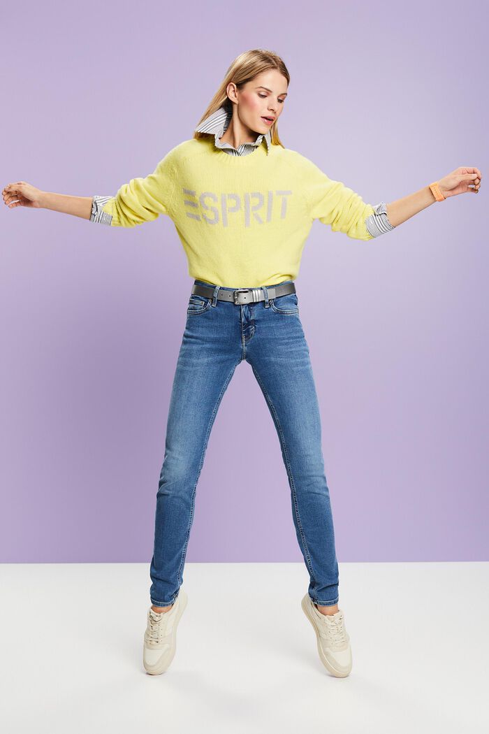 Schmale Jeans mit mittlerer Bundhöhe