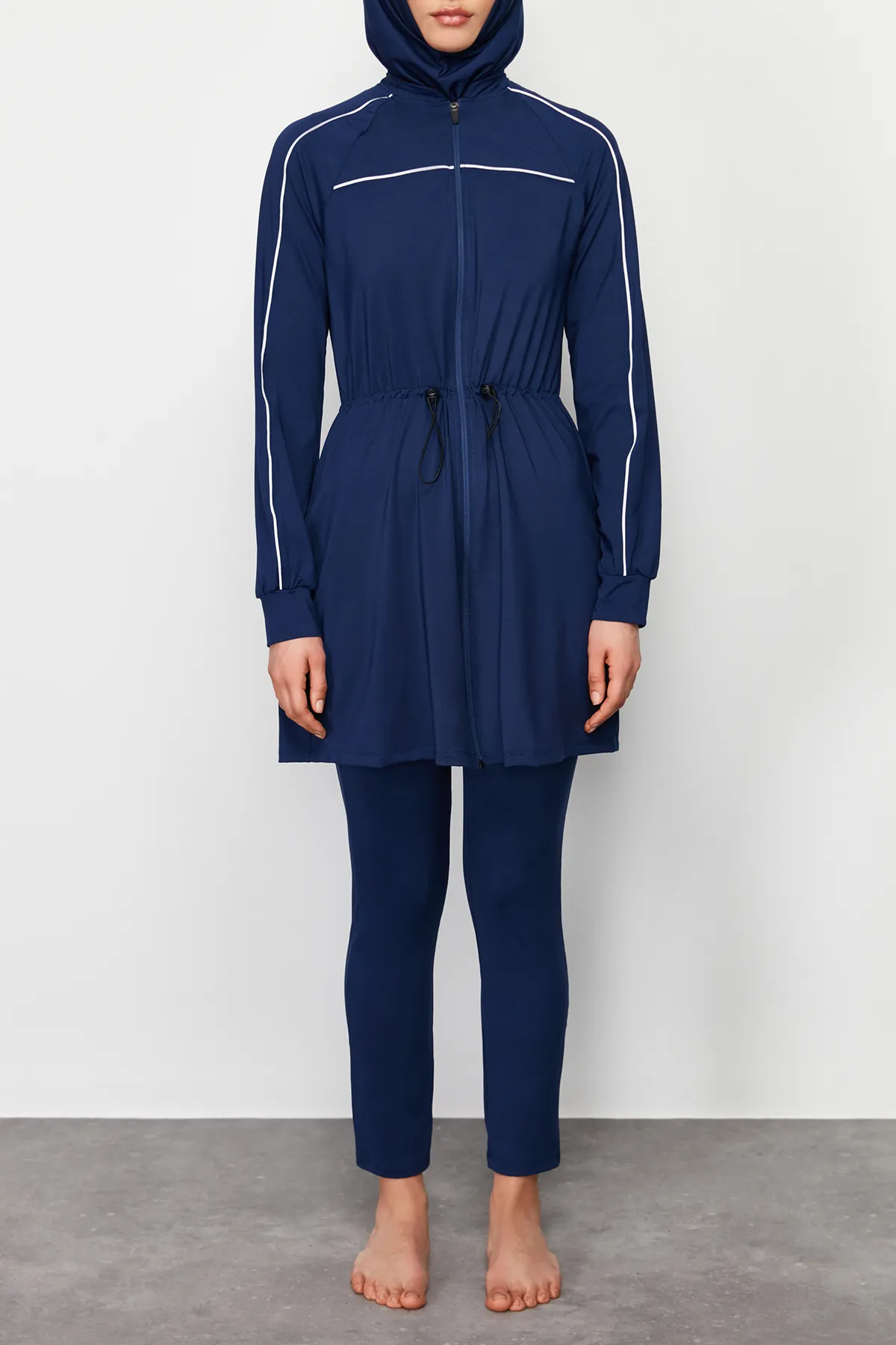Trendyol Modest  Marineblaues, paspeliertes Beachwear-Badeanzug-Set mit drei Teilen, vollständig bedeckt, TCTSS24CF00004