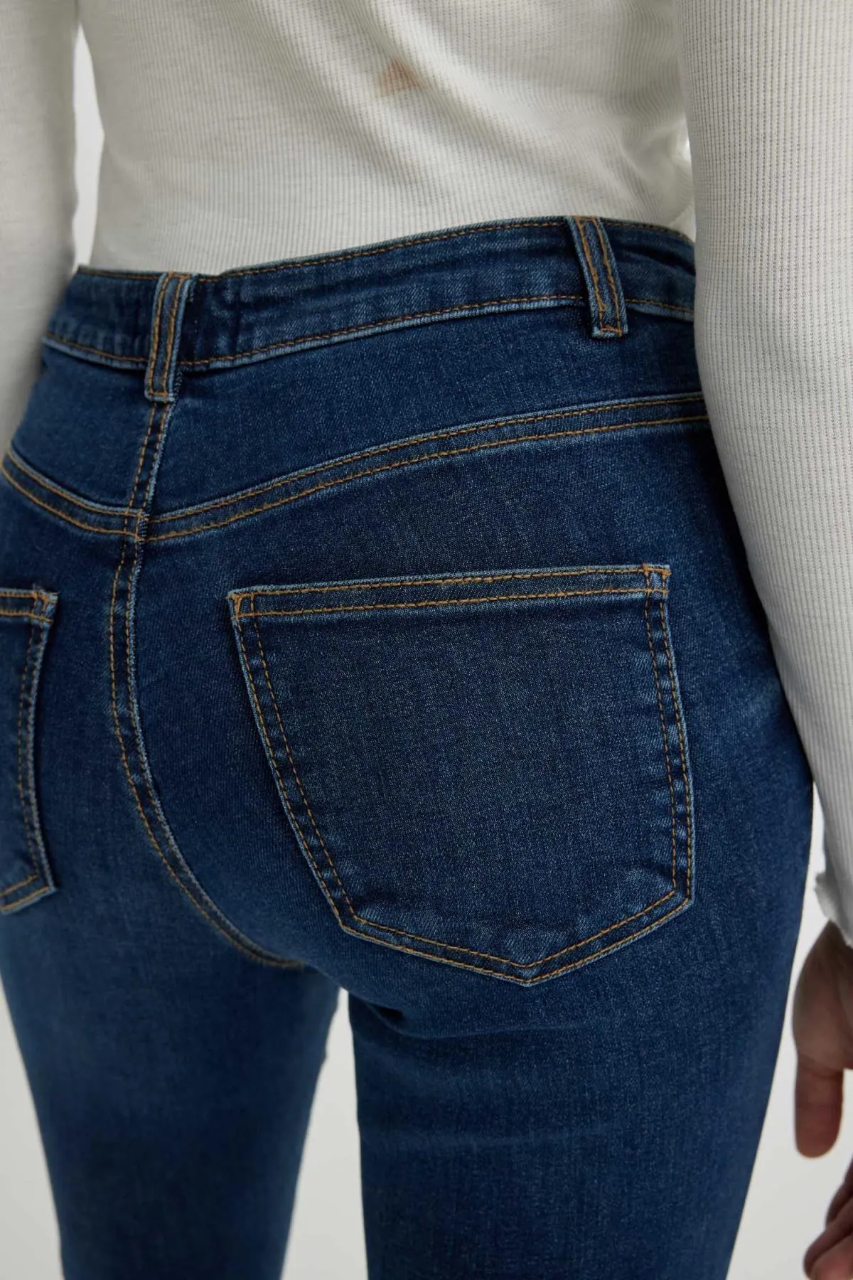 DeFacto  Skinny Jeans mit hoher Taille und schmalem Bein - Knöchellänge A6995ax23wn