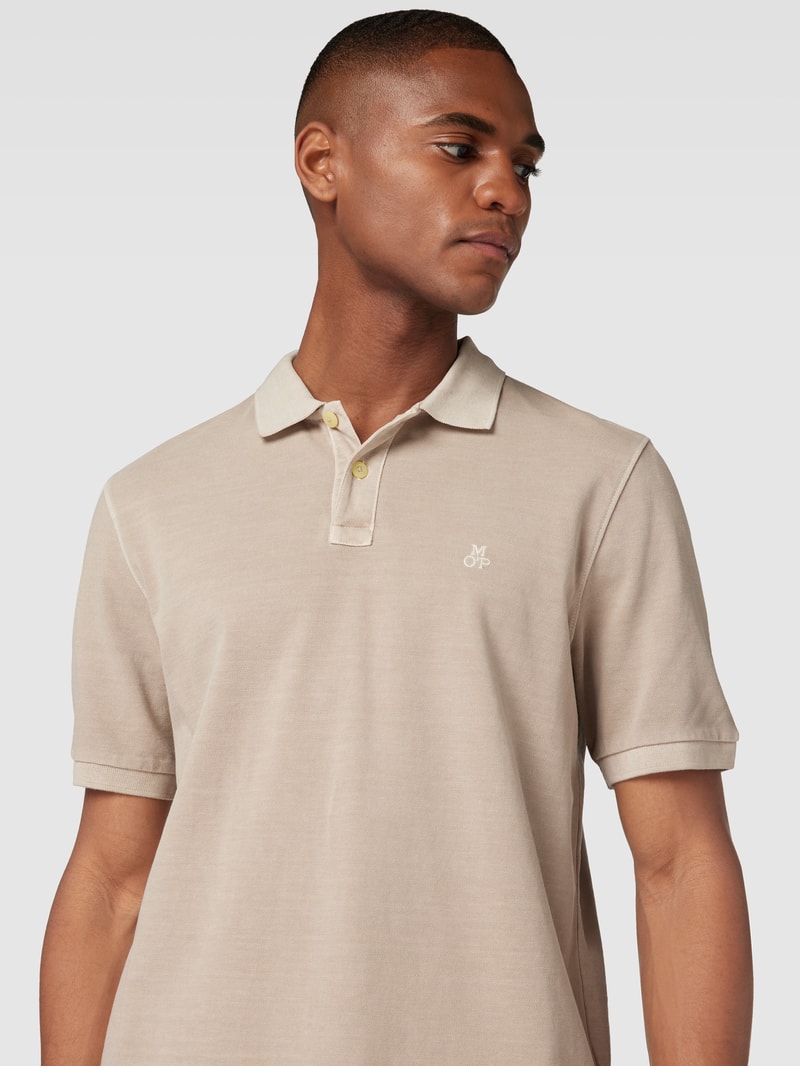 Poloshirt mit Label-Stitching in beige
