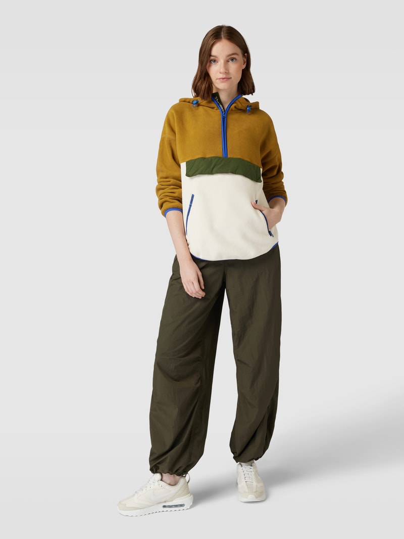 Fleecejacke mit Kapuze Modell 'CLARA' in camel