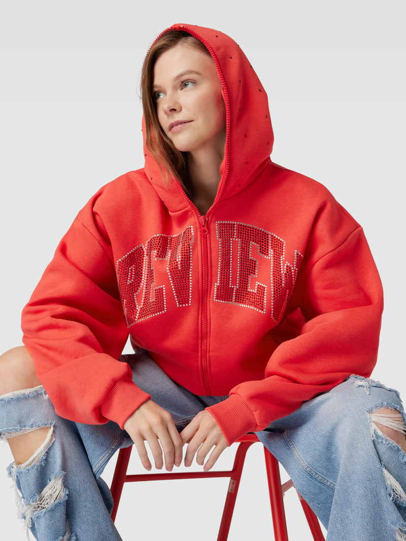 Sweatjacke mit Strasssteinbesatz in hellrot